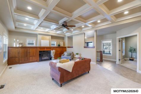 516 Lexington Drive Clear Lake IA 50428