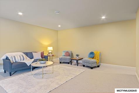 516 Lexington Drive Clear Lake IA 50428