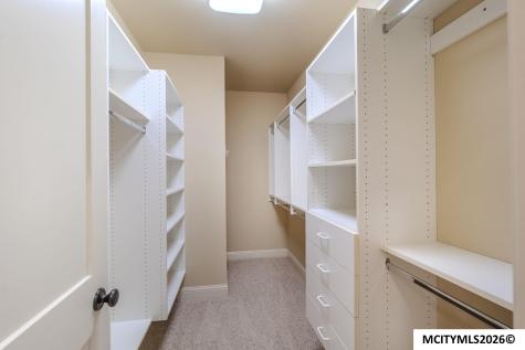 516 Lexington Drive Clear Lake IA 50428
