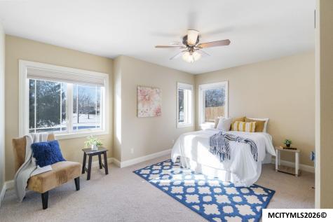 516 Lexington Drive Clear Lake IA 50428
