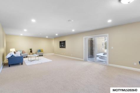 516 Lexington Drive Clear Lake IA 50428