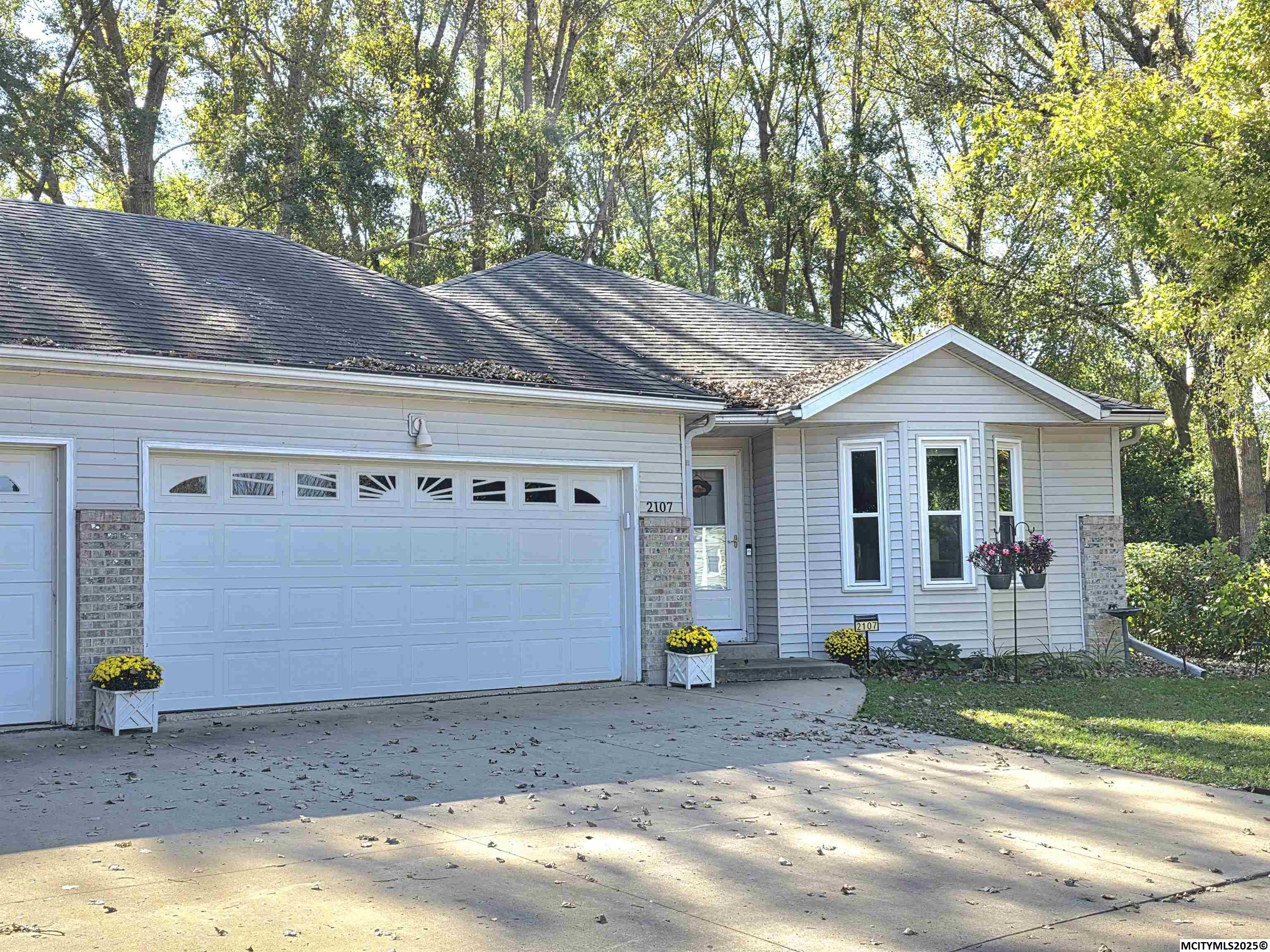 2107 Springview Drive Mason City IA 50401