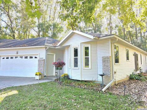2107 Springview Drive Mason City IA 50401