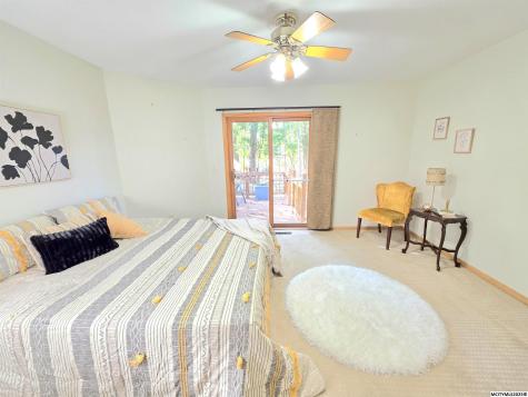 2107 Springview Drive Mason City IA 50401