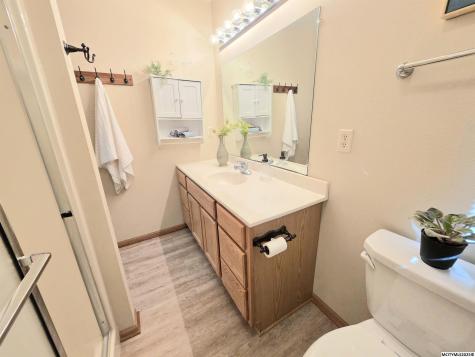 2107 Springview Drive Mason City IA 50401