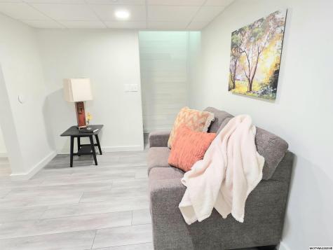 2107 Springview Drive Mason City IA 50401