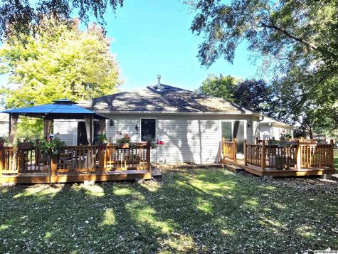 2107 Springview Drive Mason City IA 50401