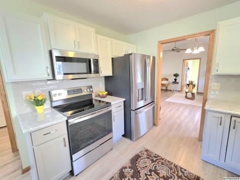 2107 Springview Drive Mason City IA 50401