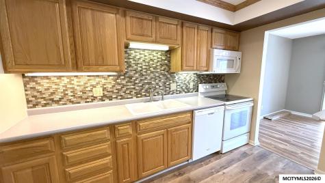 501 S Tennessee Place #C303 Mason City IA 50401