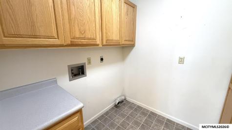 501 S Tennessee Place #C303 Mason City IA 50401