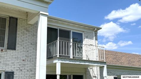 501 S Tennessee Place #C303 Mason City IA 50401