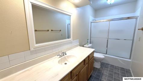 501 S Tennessee Place #C303 Mason City IA 50401