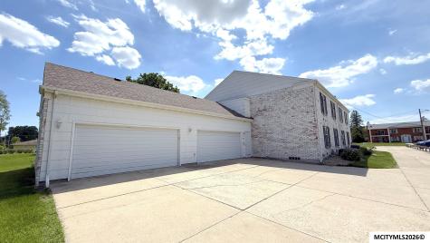 501 S Tennessee Place #C303 Mason City IA 50401