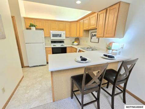 1230 Plymouth Road #6 Mason City IA 50401