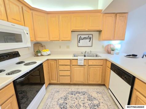 1230 Plymouth Road #6 Mason City IA 50401