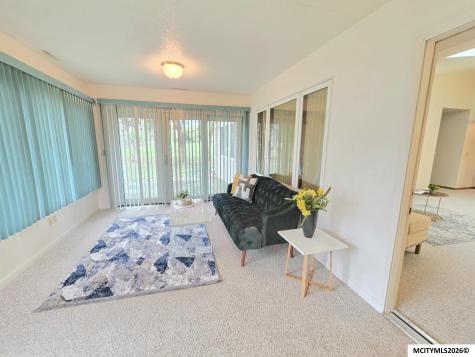 1230 Plymouth Road #6 Mason City IA 50401