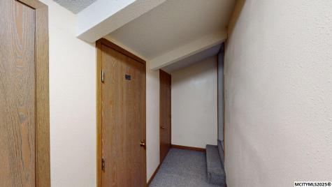 630 Briarstone Drive #205 Mason City IA 50401