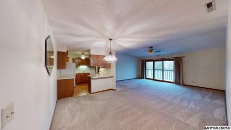 630 Briarstone Drive #205 Mason City IA 50401