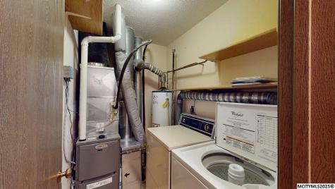 630 Briarstone Drive #205 Mason City IA 50401