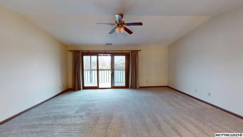 630 Briarstone Drive #205 Mason City IA 50401