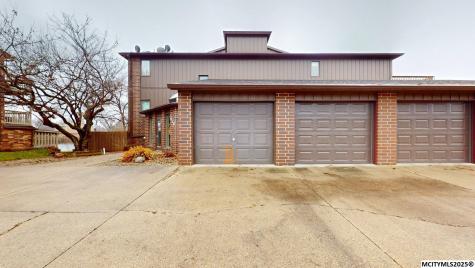 630 Briarstone Drive #205 Mason City IA 50401