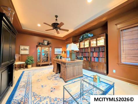 2030 Hunters Ridge Drive Mason City IA 50401