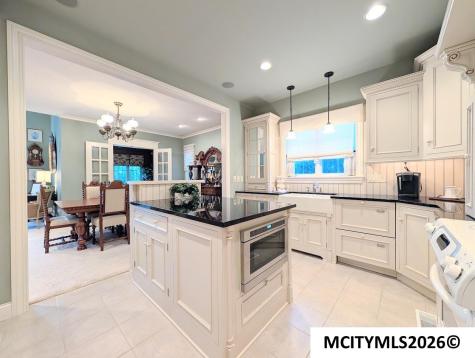 2030 Hunters Ridge Drive Mason City IA 50401
