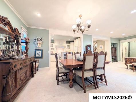 2030 Hunters Ridge Drive Mason City IA 50401