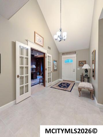 2030 Hunters Ridge Drive Mason City IA 50401