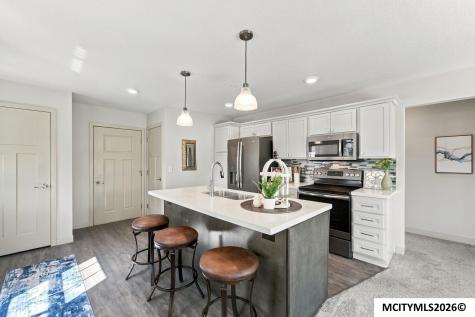 635 Briarstone Drive Mason City IA 50401