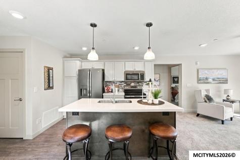 635 Briarstone Drive Mason City IA 50401