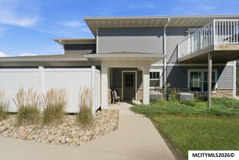 635 Briarstone Drive Mason City IA 50401