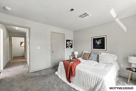 635 Briarstone Drive Mason City IA 50401