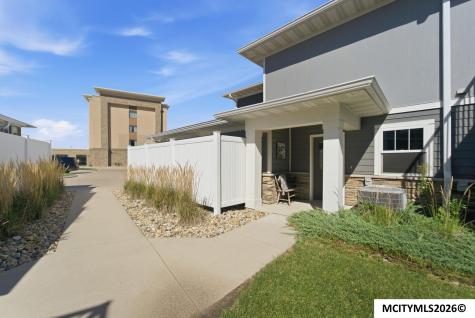 635 Briarstone Drive Mason City IA 50401