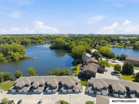 635 Briarstone Drive Mason City IA 50401