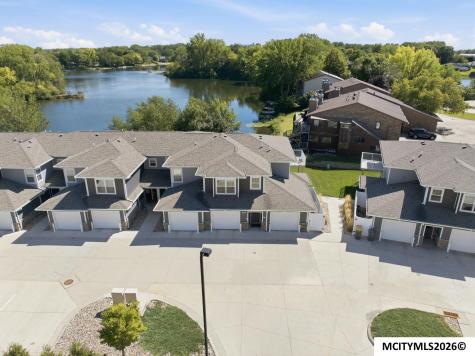 635 Briarstone Drive Mason City IA 50401