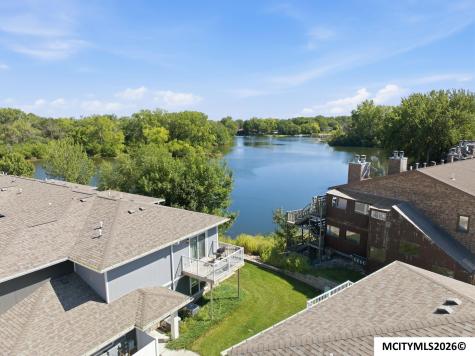 635 Briarstone Drive Mason City IA 50401