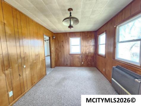 2388 Raven Avenue Sheffield IA 50475