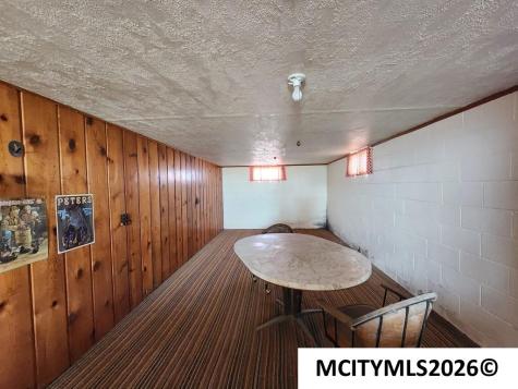 2388 Raven Avenue Sheffield IA 50475
