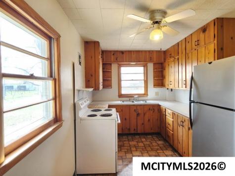 2388 Raven Avenue Sheffield IA 50475