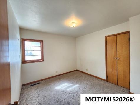 2388 Raven Avenue Sheffield IA 50475