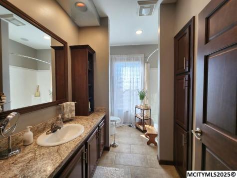 940 250th Street Sheffield IA 50475