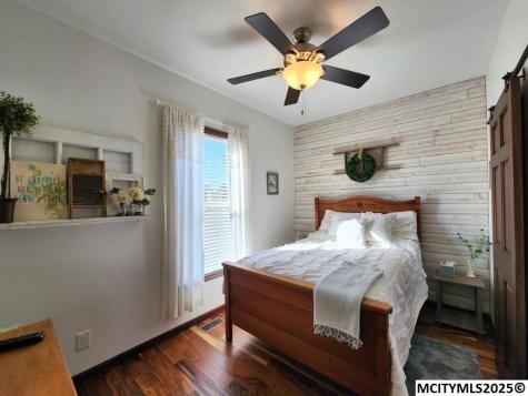 940 250th Street Sheffield IA 50475