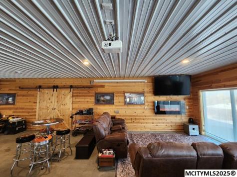 940 250th Street Sheffield IA 50475