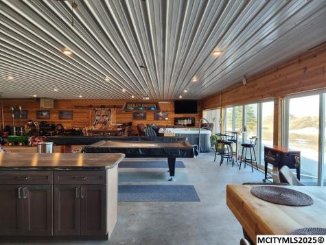 940 250th Street Sheffield IA 50475