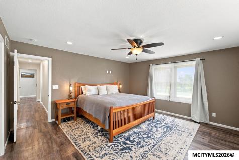 2131 190th Street Charles City IA 50616