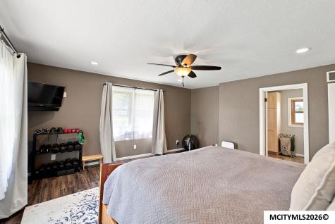 2131 190th Street Charles City IA 50616