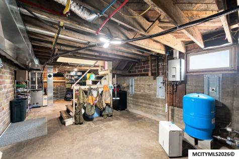 2131 190th Street Charles City IA 50616