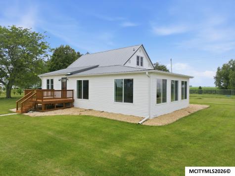 2131 190th Street Charles City IA 50616