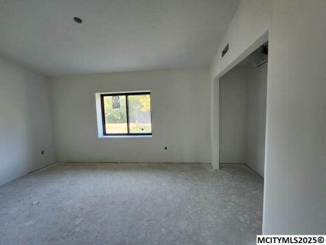 1368 12th NE Mason City IA 50401